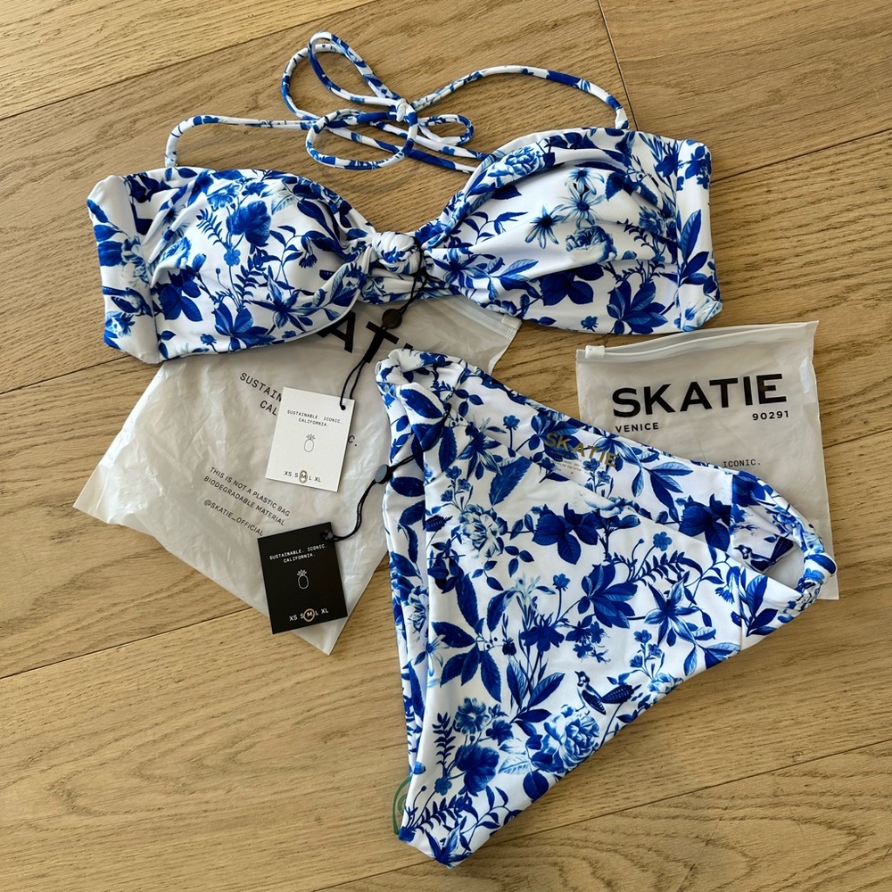 Skatie 2 piece bikini in -WISTERIA PRINT